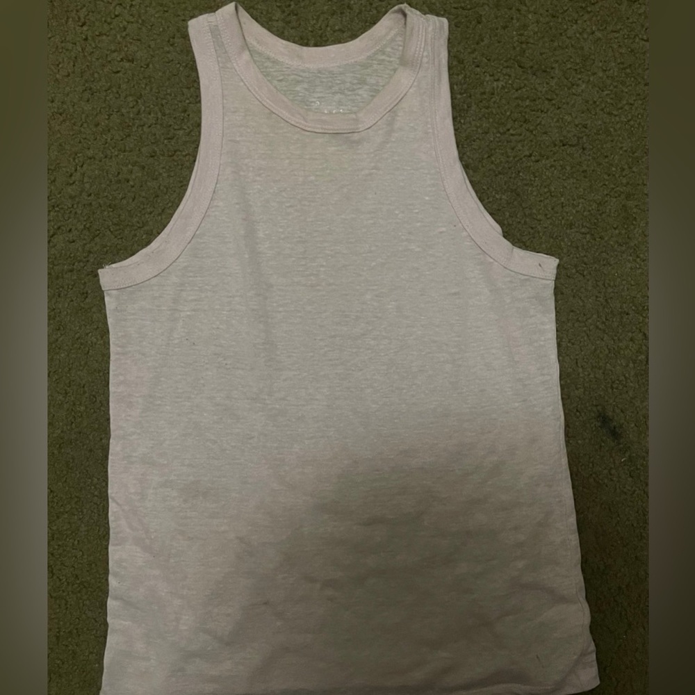 pink tank top